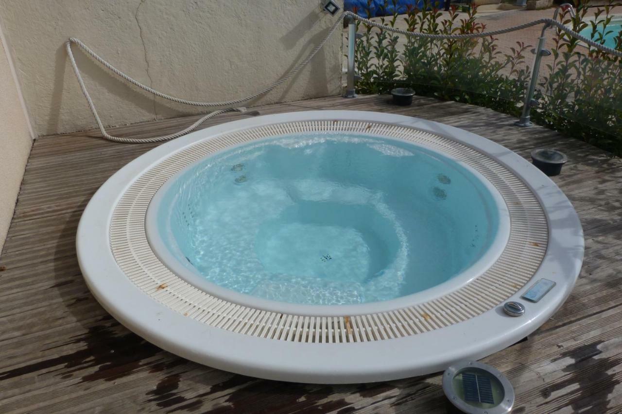 فندق Dauphinفي  Camping L'Eau Vive المظهر الخارجي الصورة
